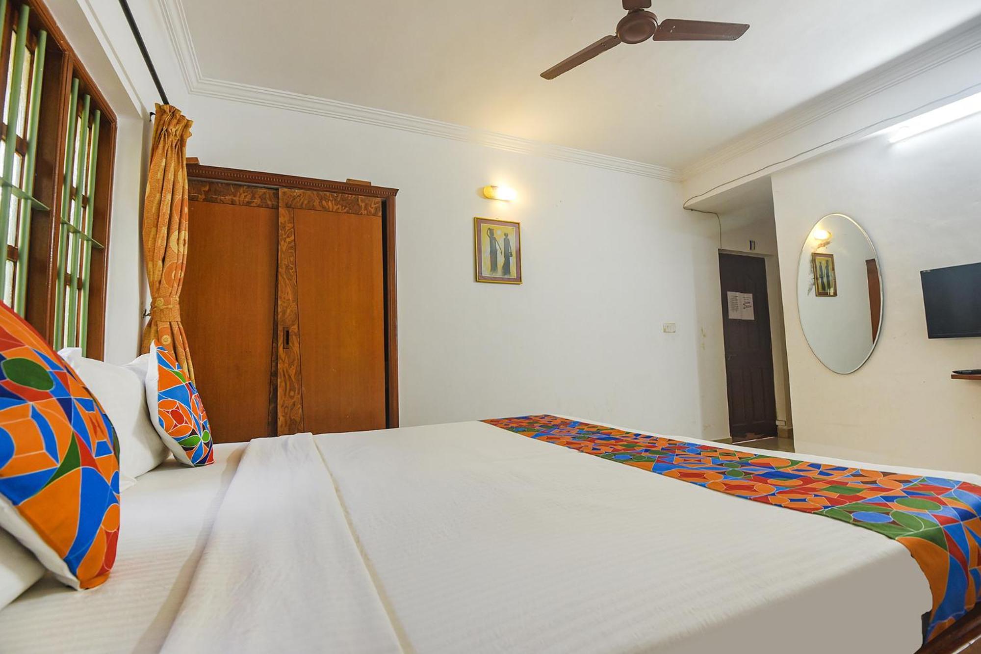 Fabexpress Stargaze Beach Anjuna Exterior photo