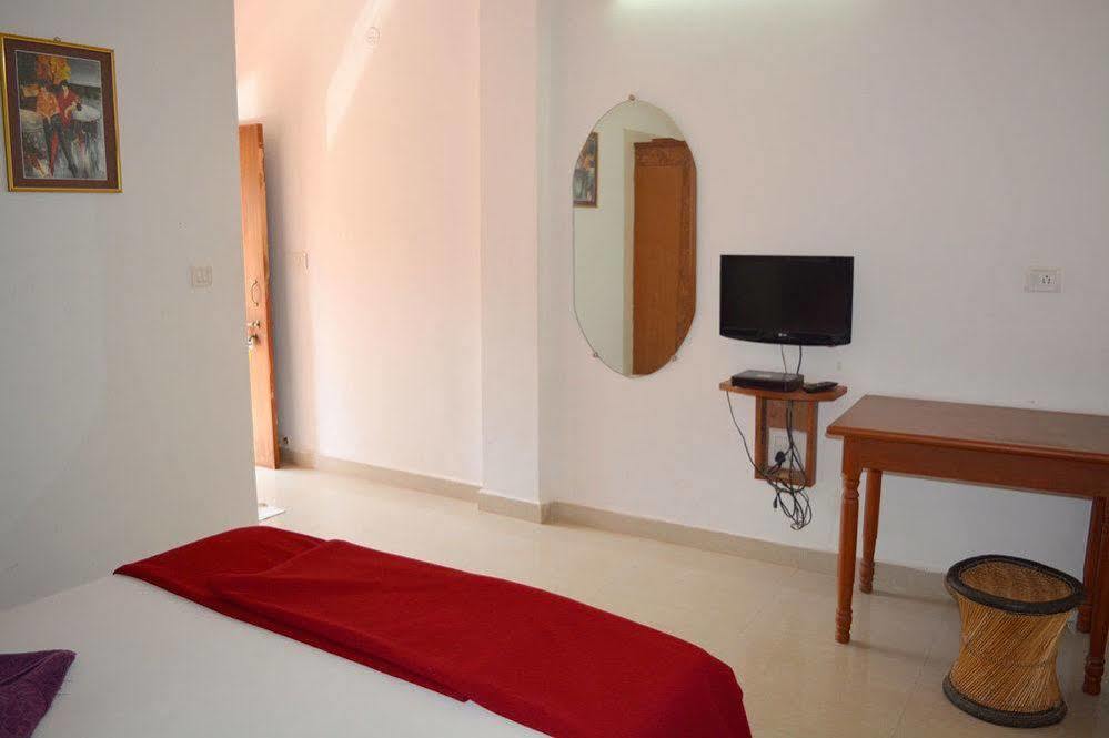 Fabexpress Stargaze Beach Anjuna Exterior photo